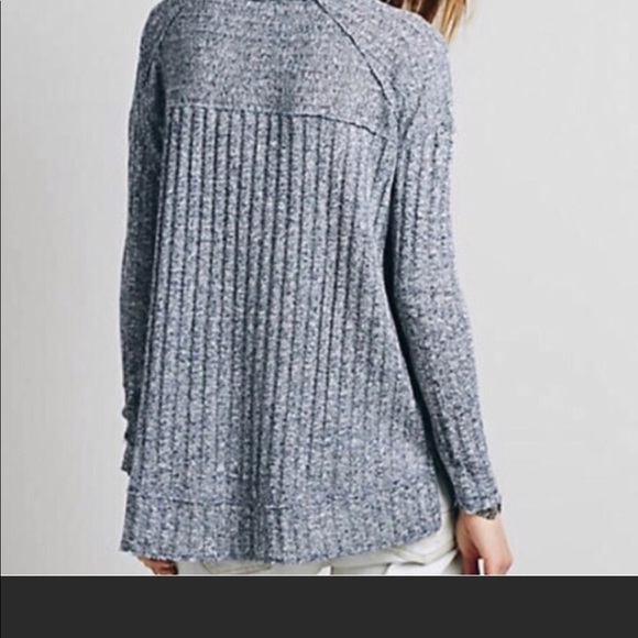 Free people oversized Clarissa mock neck sweater - Picture 2 of 8